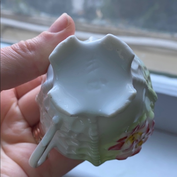 Tiny Antique Tea Cup 💕Bundle 3 items for $20💕 - Picture 4 of 4